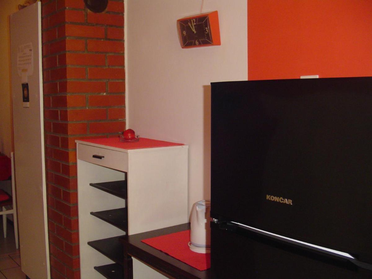 Apartments Ana&Neso باكوشتاني المظهر الخارجي الصورة