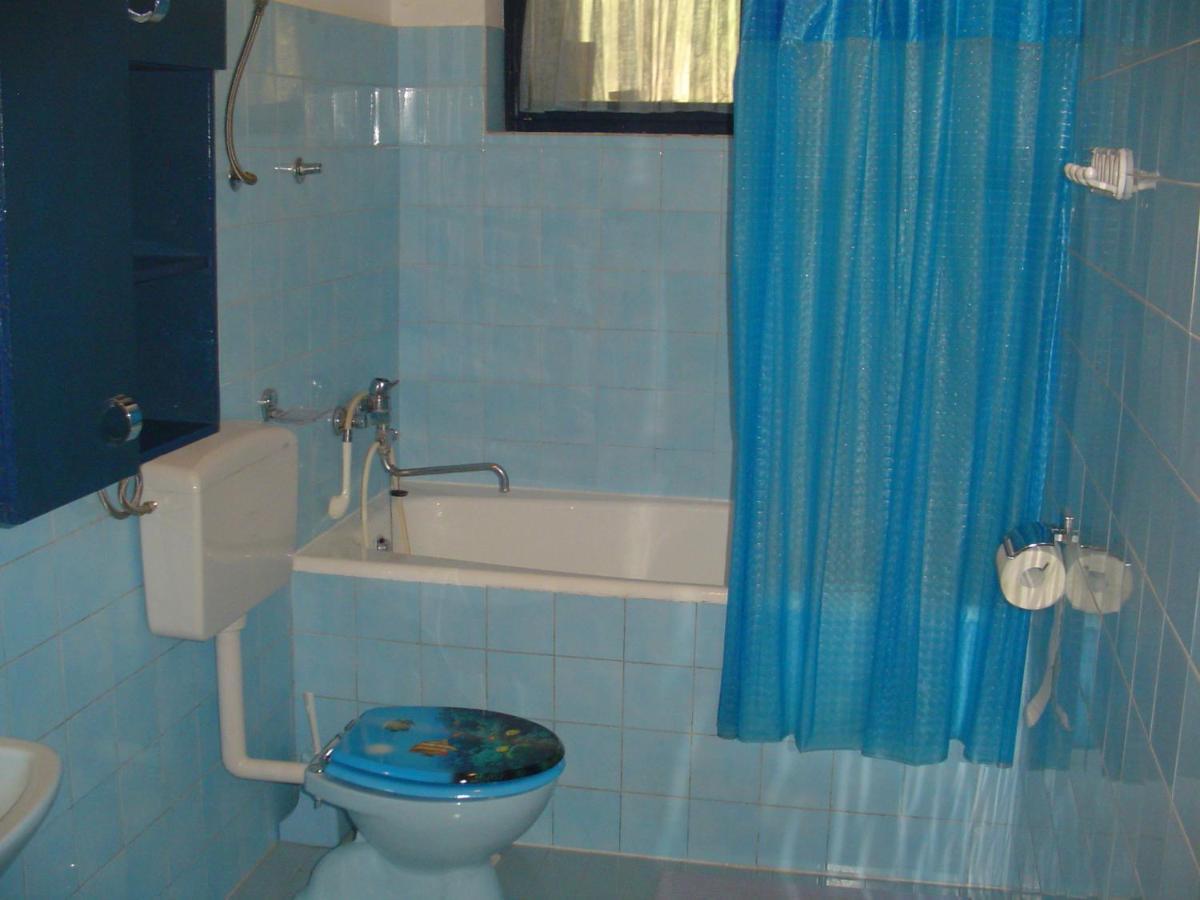 Apartments Ana&Neso باكوشتاني المظهر الخارجي الصورة