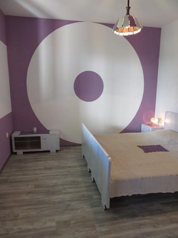 Apartments Ana&Neso باكوشتاني الغرفة الصورة