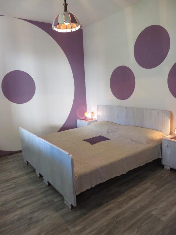 Apartments Ana&Neso باكوشتاني المظهر الخارجي الصورة