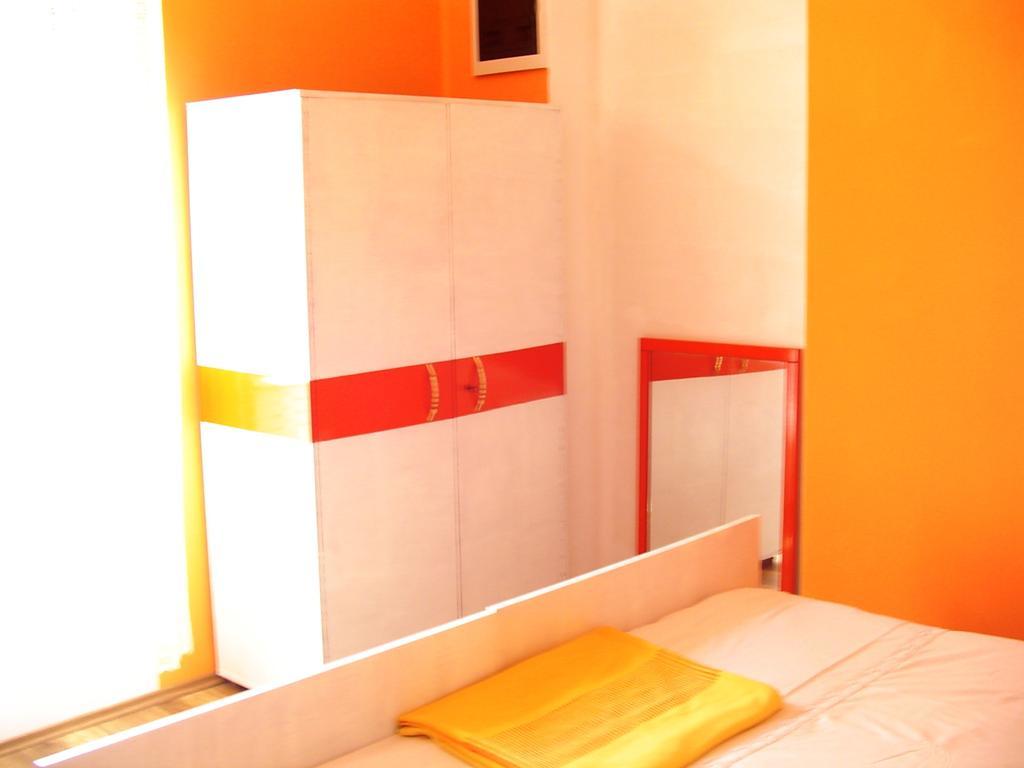 Apartments Ana&Neso باكوشتاني الغرفة الصورة